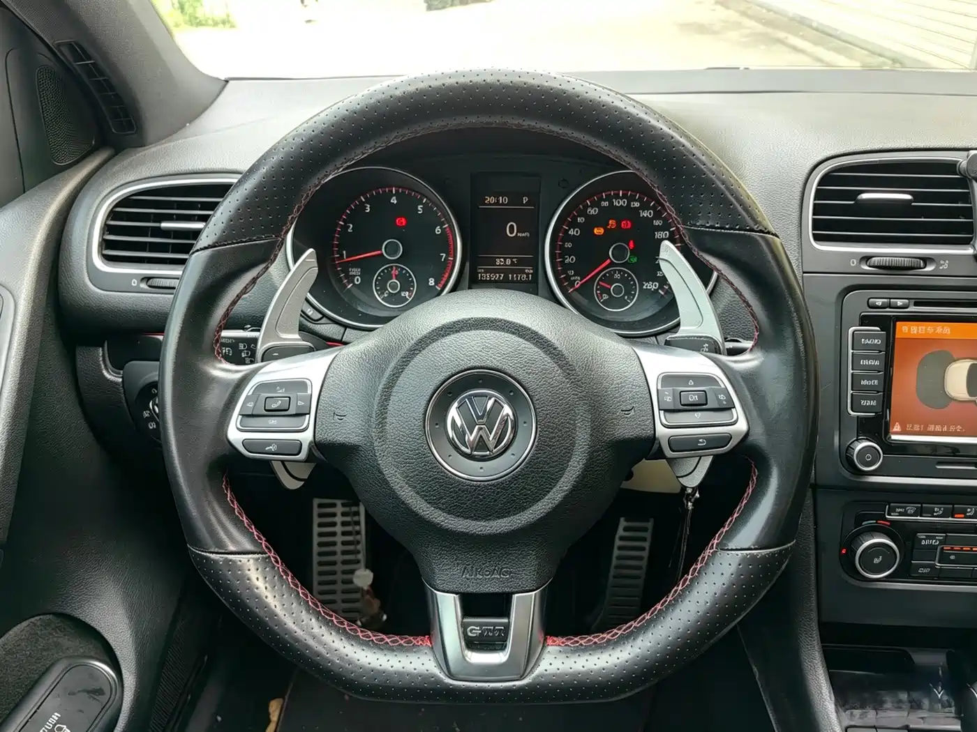 Volkswagen Golf GTI 2012 2.0TSI GTI фото 11
