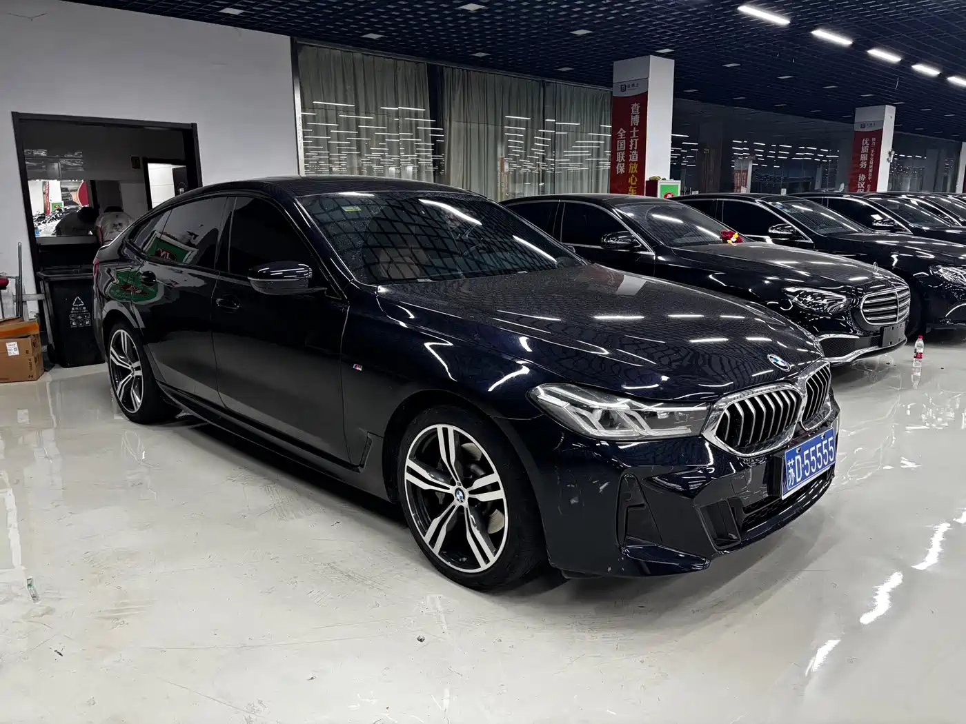 Photo 3 - BMW 6 Series GT