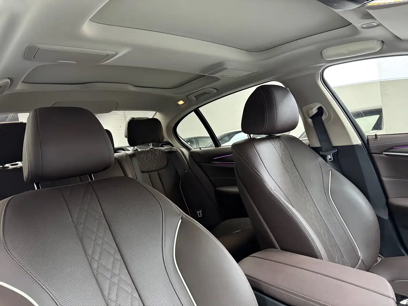 BMW 5 Series 2022 530Li Leading Luxury Package фото 18
