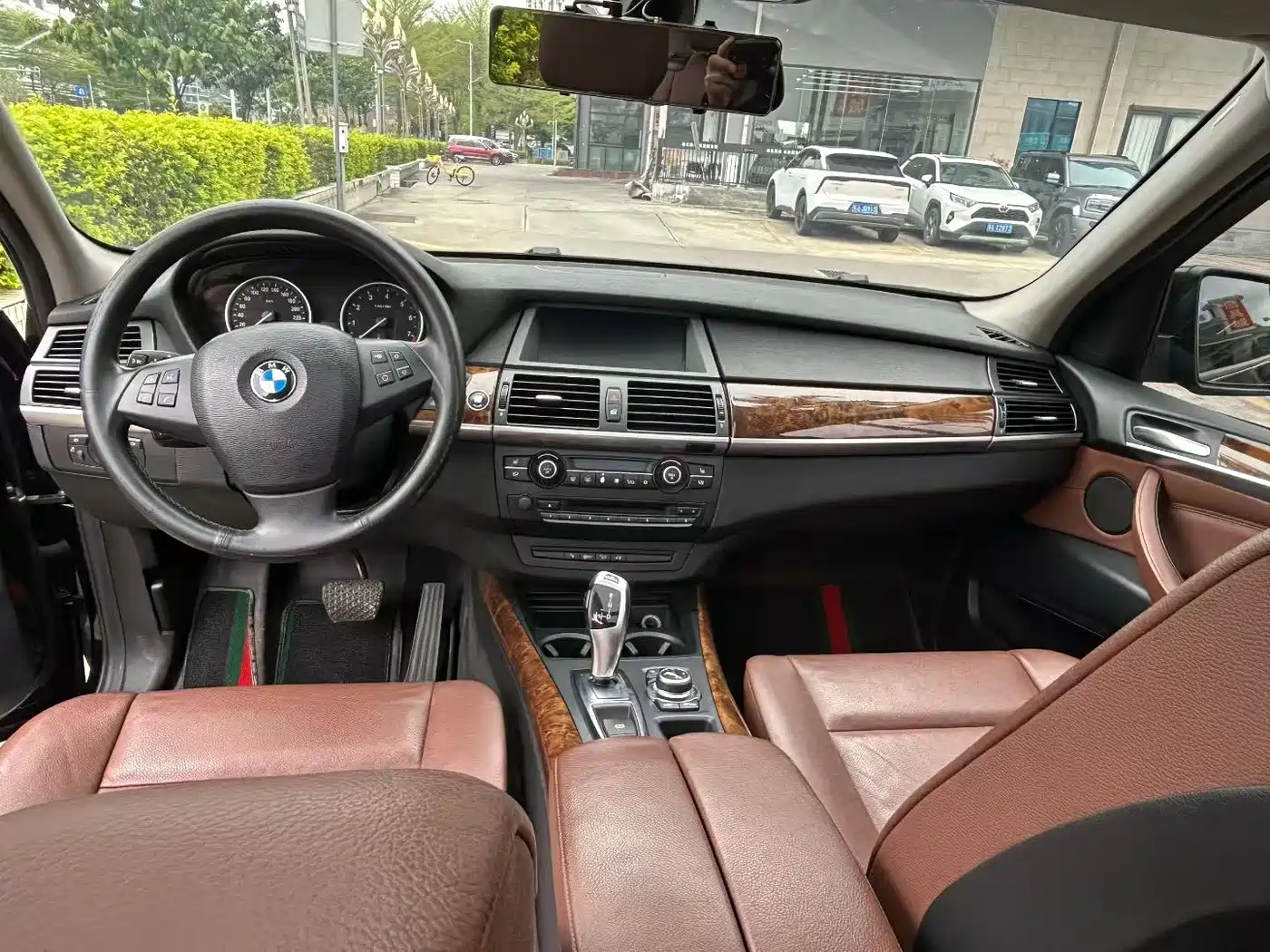 BMW X5 (Import) 2011 xDrive35i Leading Edition фото 9