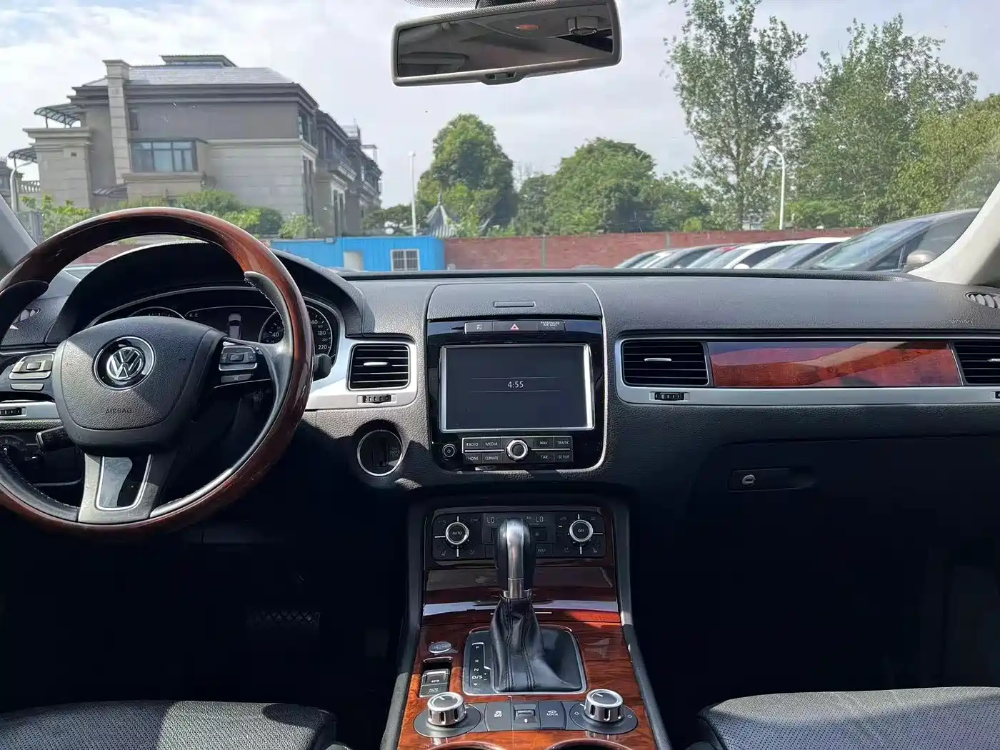 Volkswagen Touareg 2015 3.0TSI Luxury фото 11