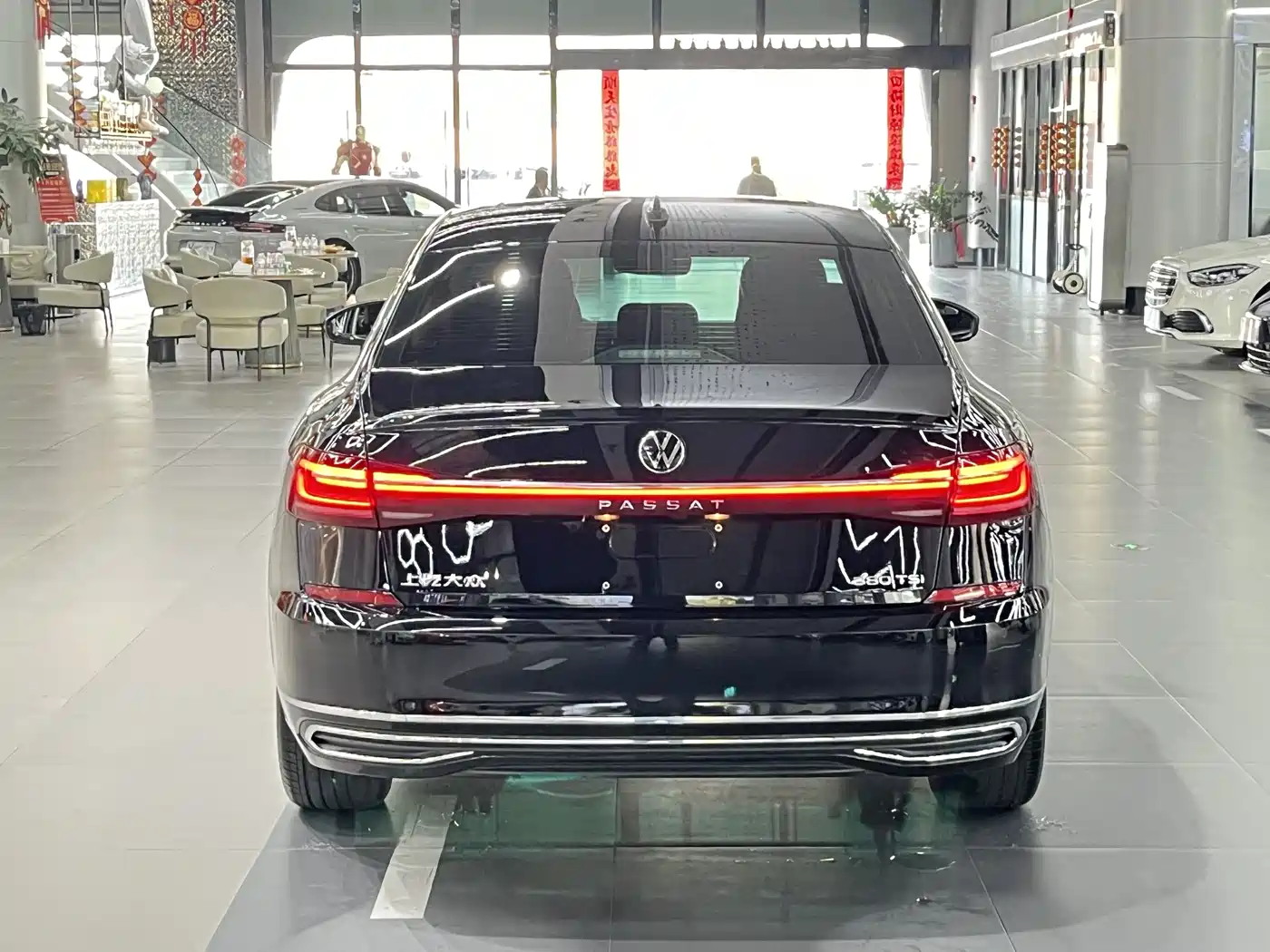 VOLKSWAGEN PASSAT