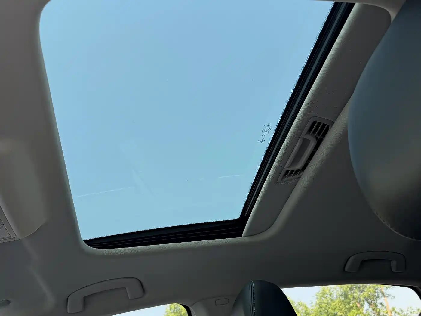 Volkswagen Lavida 2022 1.5L Auto Comfort Edition фото 12