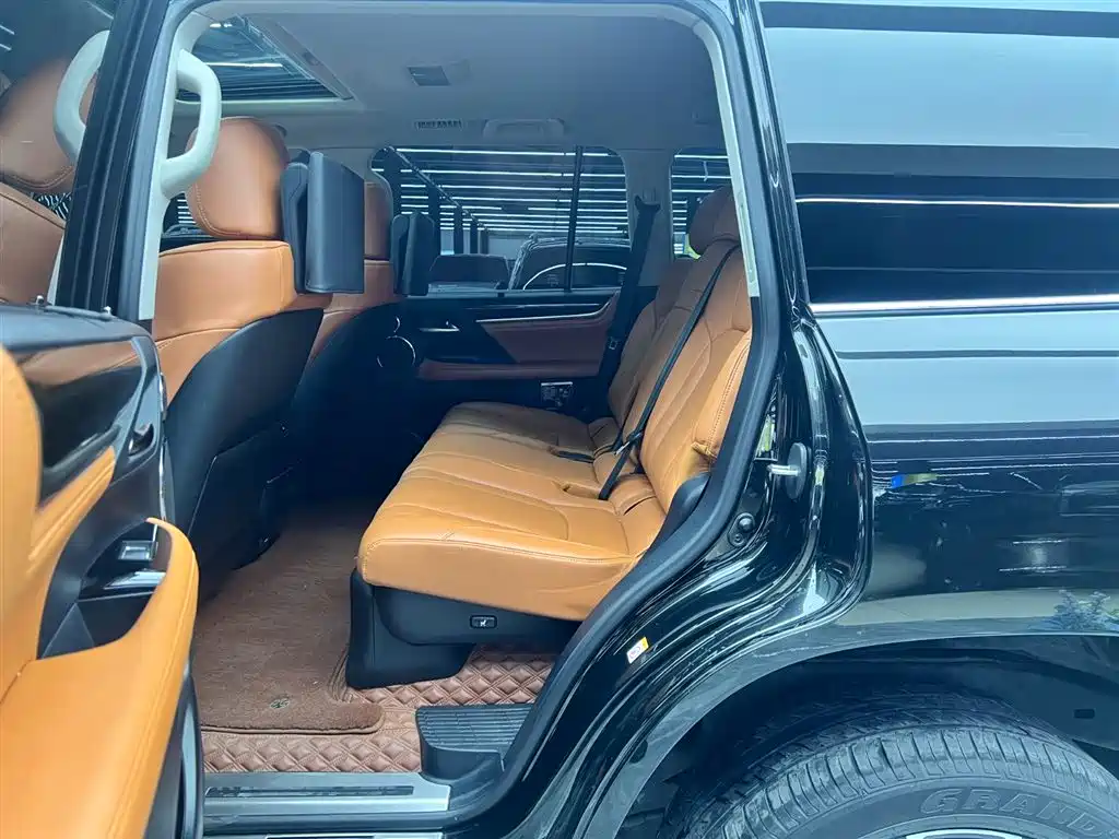Lexus LX 2017 570 Prestige Luxury фото 7