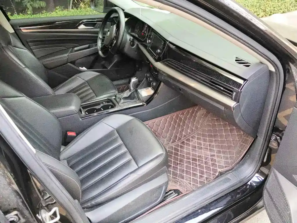 صورة 13 - Volkswagen Passat