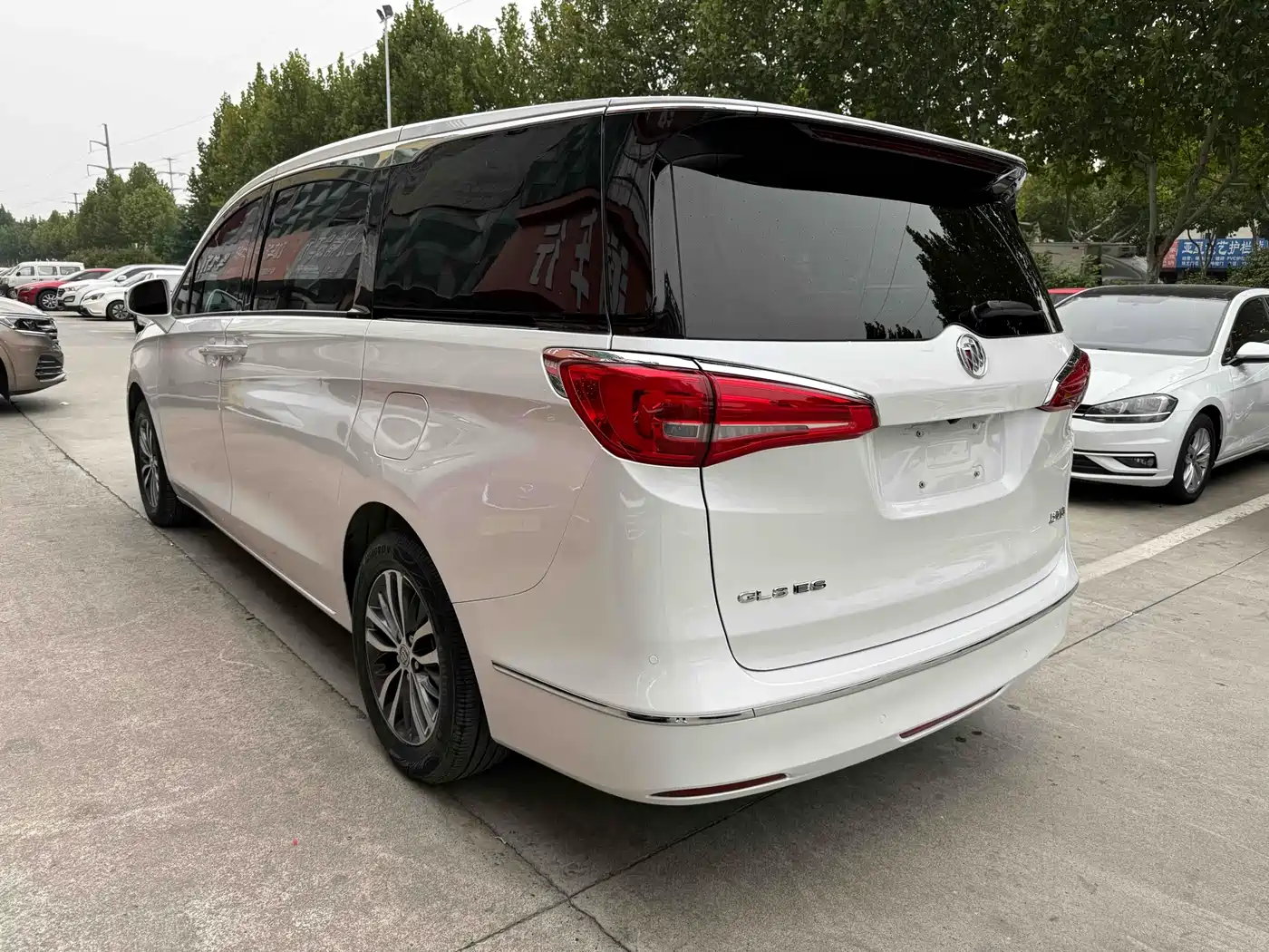 Buick GL8 2018 ES 28T Luxury Type China VI фото 6