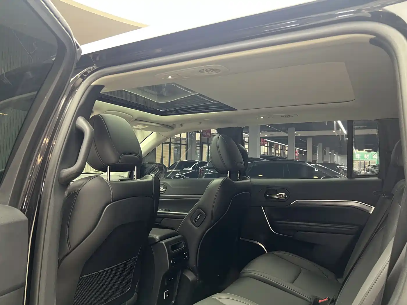 Jeep Grand Commander 2019 2018 2.0T 4WD Joy Edition (China VI)