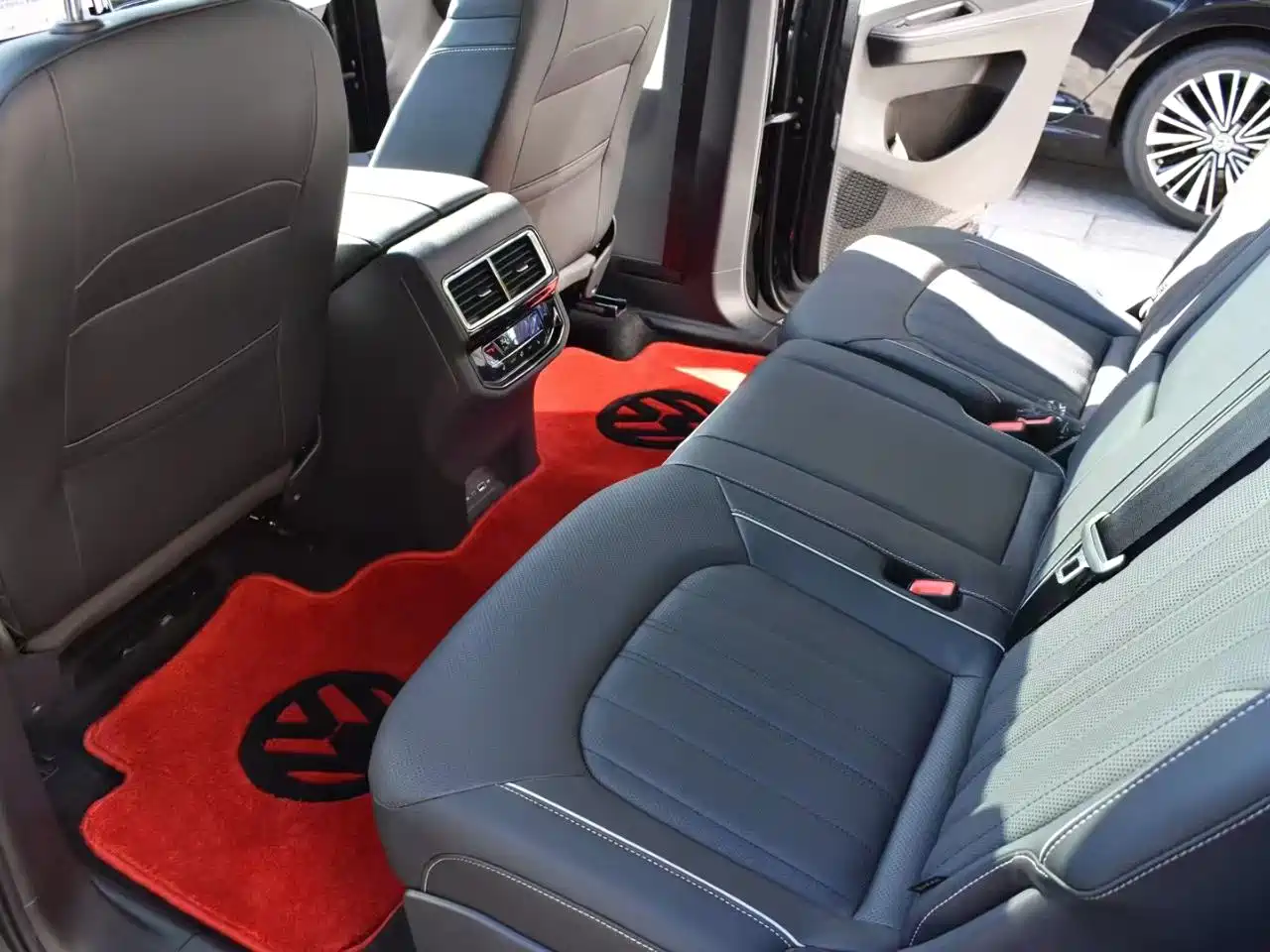 Фото 8 - Volkswagen Teramont