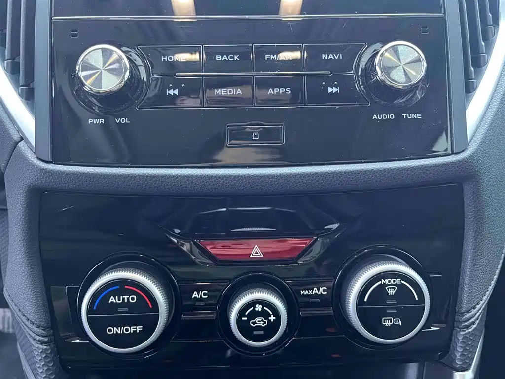 SUBARU FORESTER