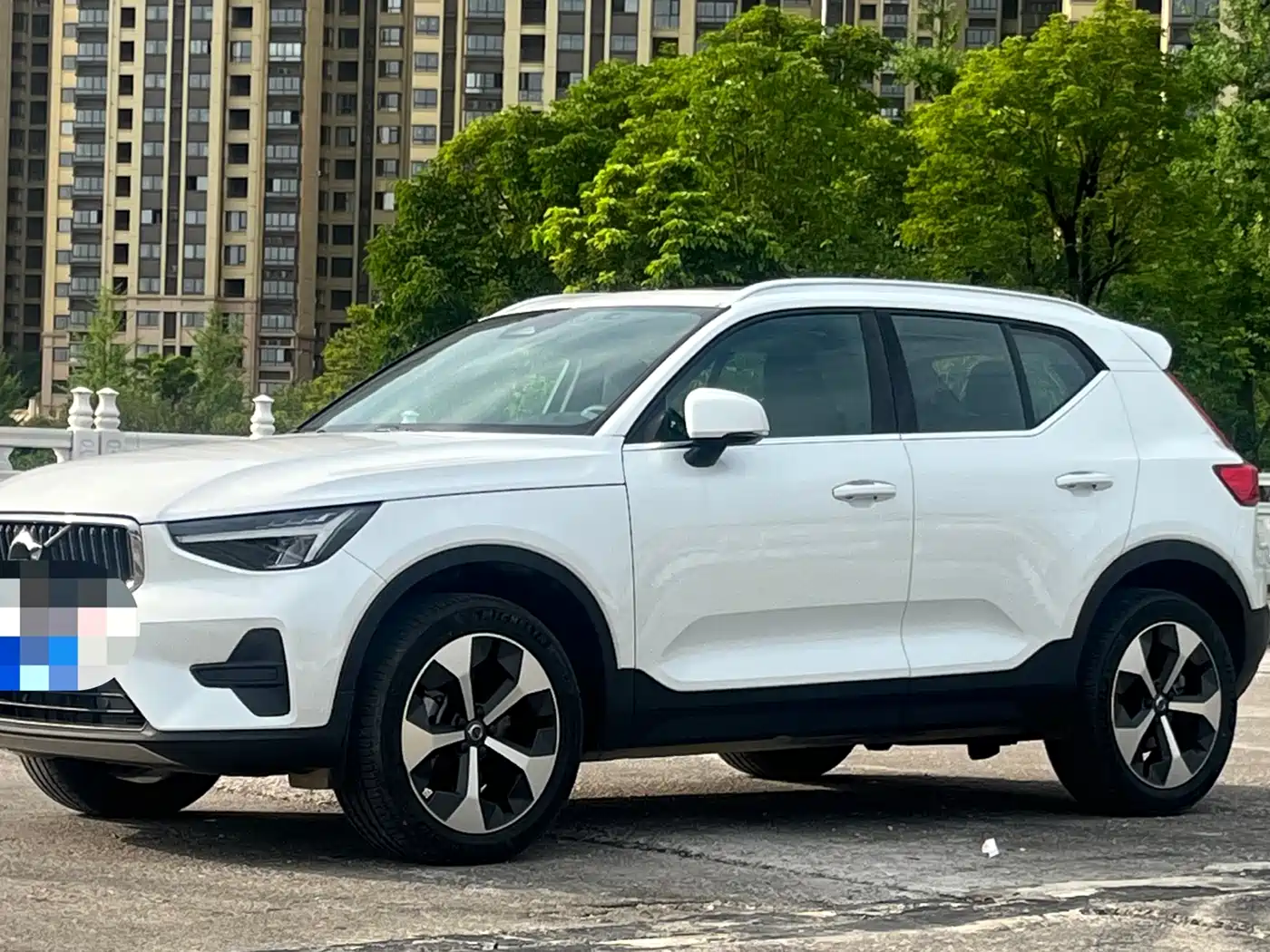 Volvo XC40 2025 B4 AWD Smart Elite Luxury Edition
