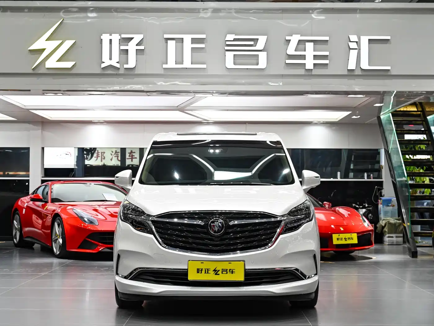 Buick GL8 2020 ES Landglory 653T Flagship фото 3