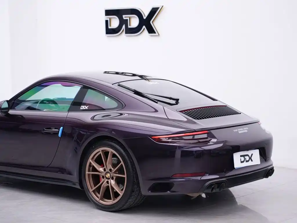 صورة 9 - Porsche 911