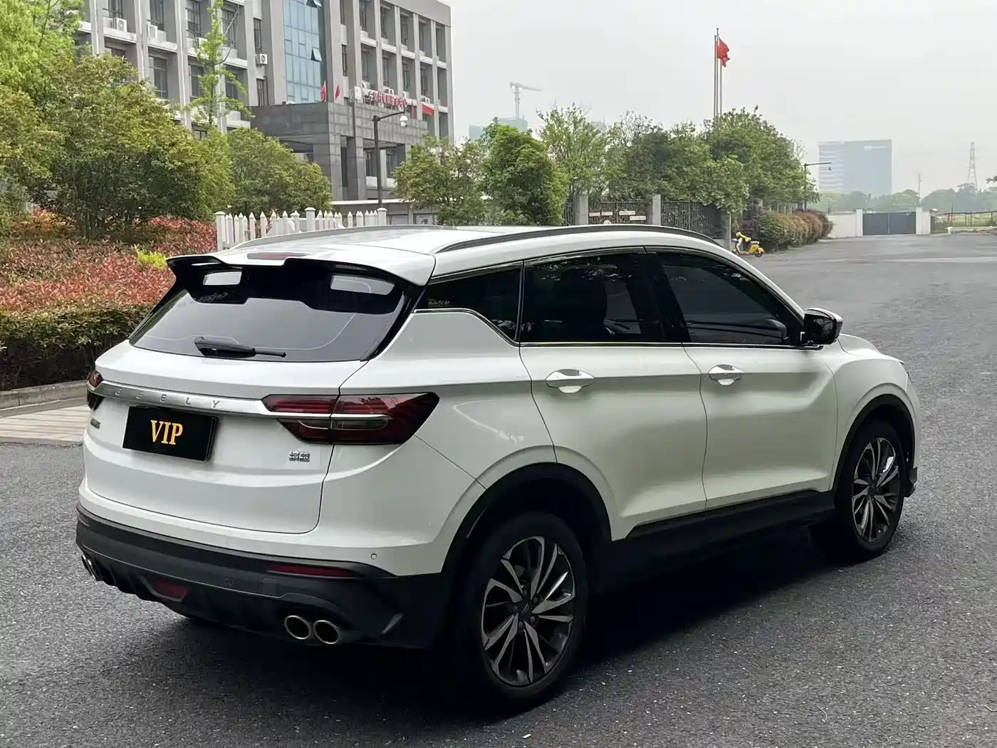 Photo 7 - Geely Binyue