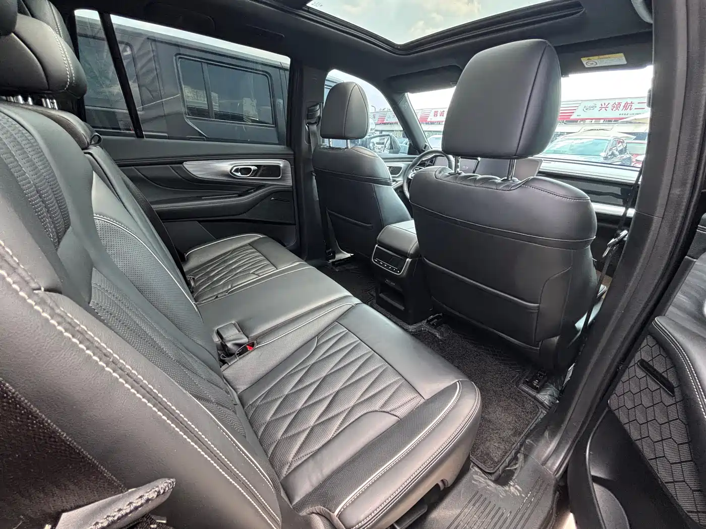 GAC Trumpchi Trumpchi GS8 2022 Pilot Series 2.0TGDI 2WD Luxury Smart Connect Edition (7-Seater) фото 11