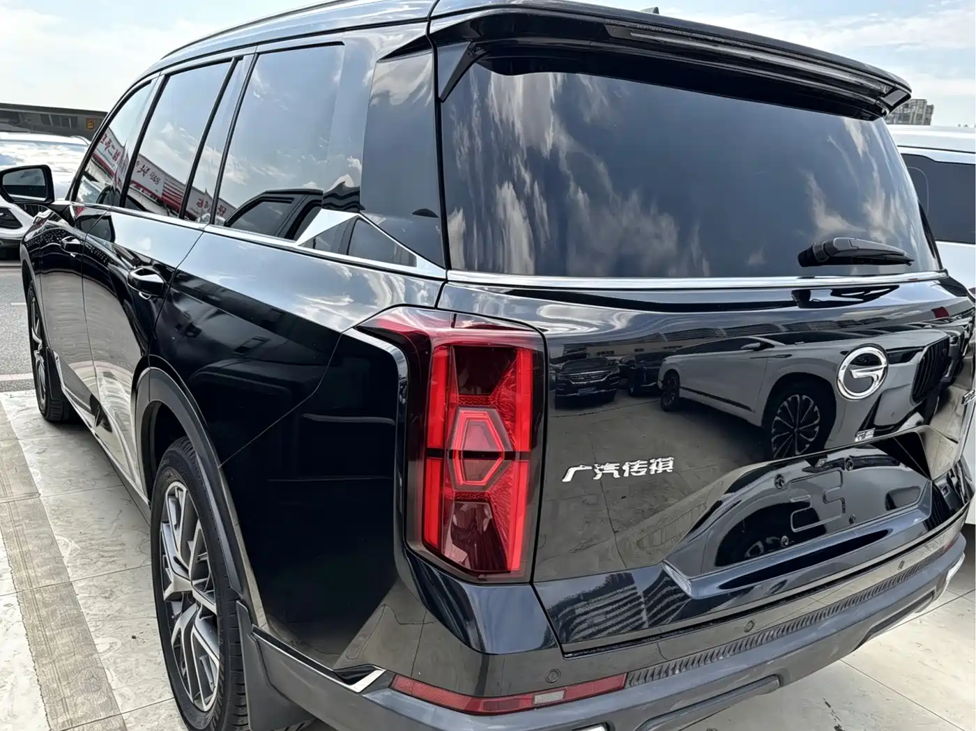GAC Trumpchi Trumpchi GS8 2022 Pilot Series 2.0TGDI 2WD Luxury Smart Connect Edition (7-Seater) фото 17