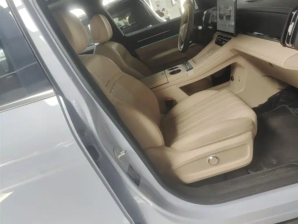 Jetour Shanhai L7 PLUS 2025 2025 Base Model 7-Seater