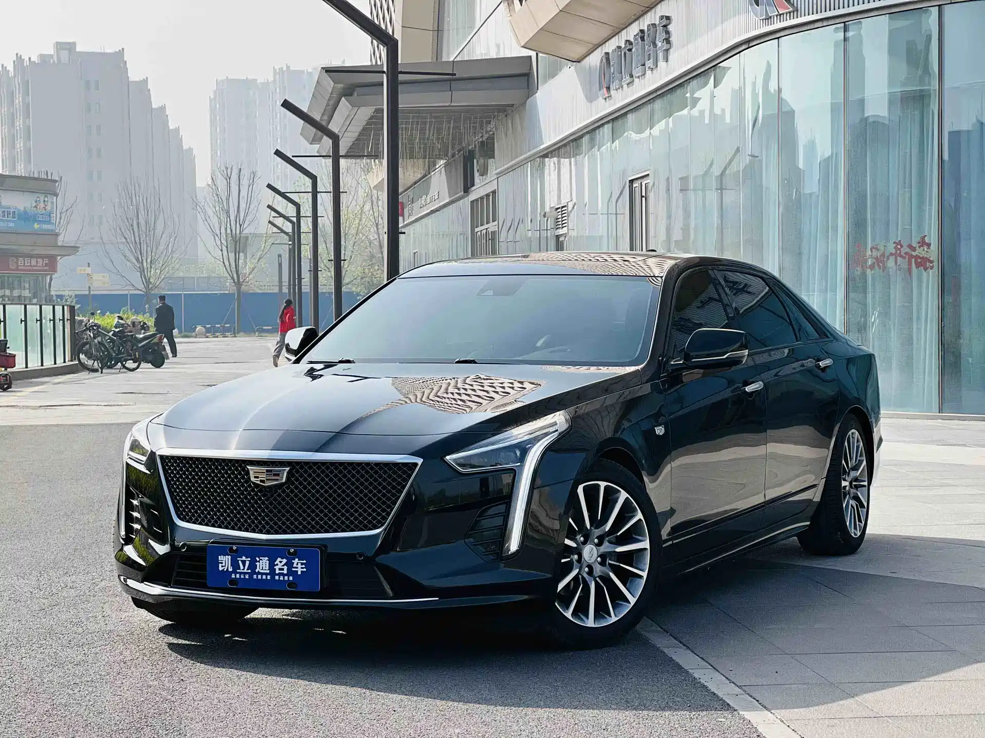 Фото 1 - Cadillac CT6