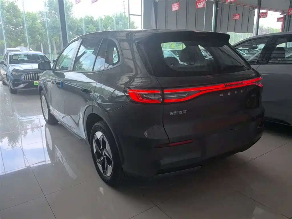 Geely Galaxy Galaxy E5 2026 530km Voyager Edition фото 5