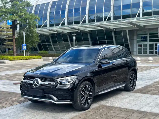 MERCEDES-BENZ GLC