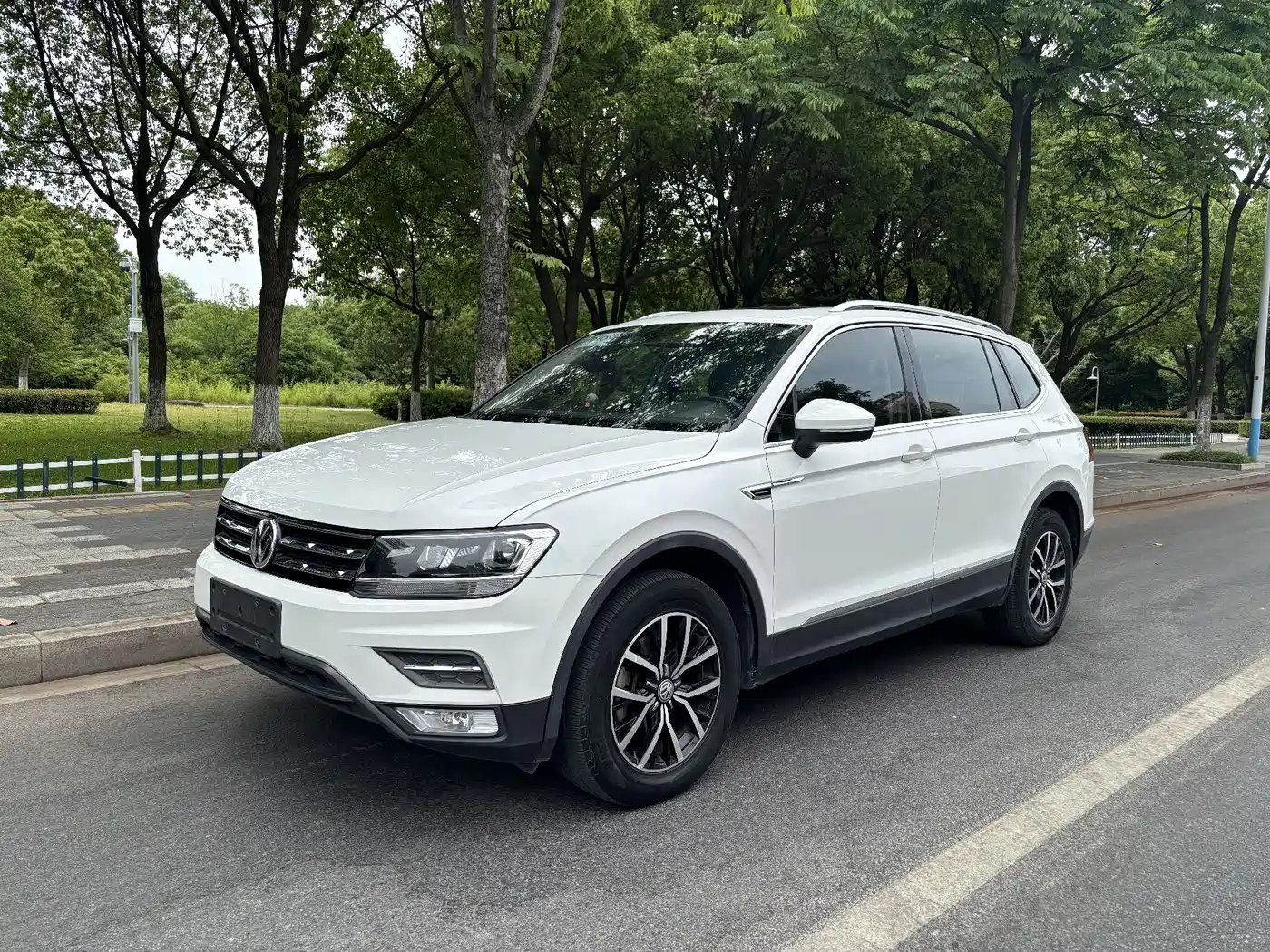 Volkswagen Tiguan L 2018 330TSI Automatic 2WD Luxury Edition