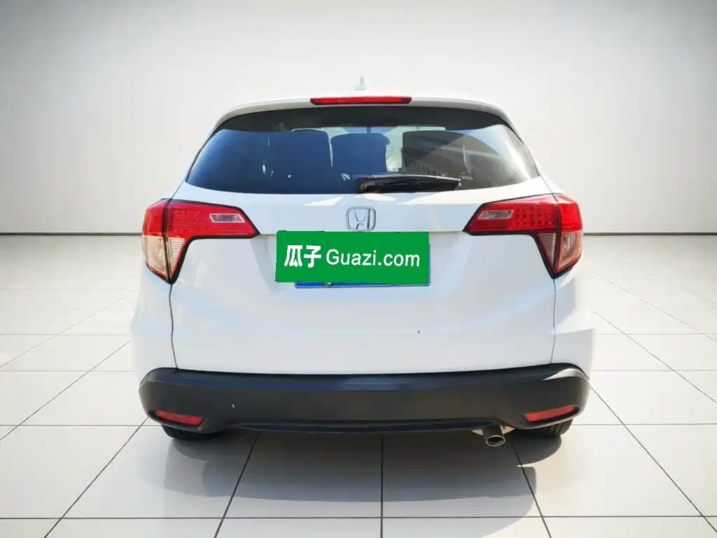 Photo 3 - Honda Vezel