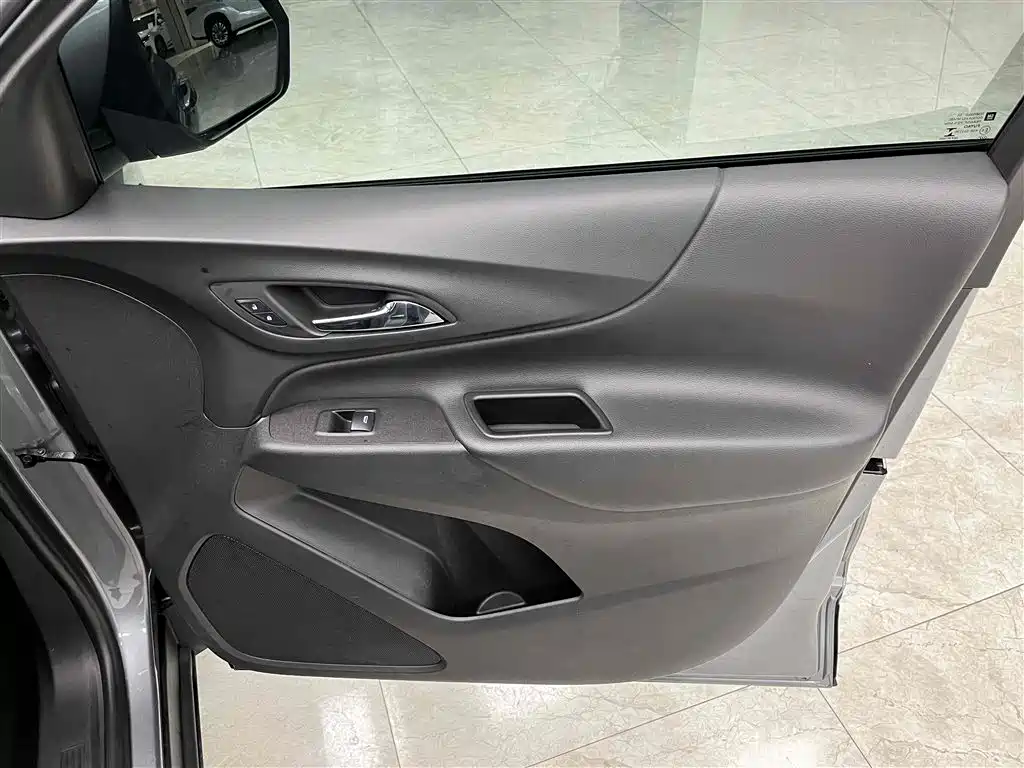 Chevrolet Equinox 2021 535T Chijie Edition фото 12