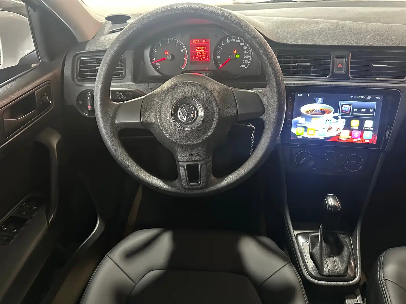 Volkswagen Santana 2016 1.6L Automatic Trend Edition фото 9