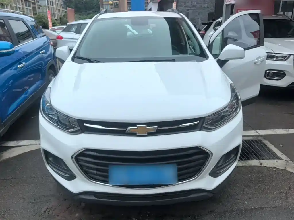 Фото 3 - Chevrolet Trax