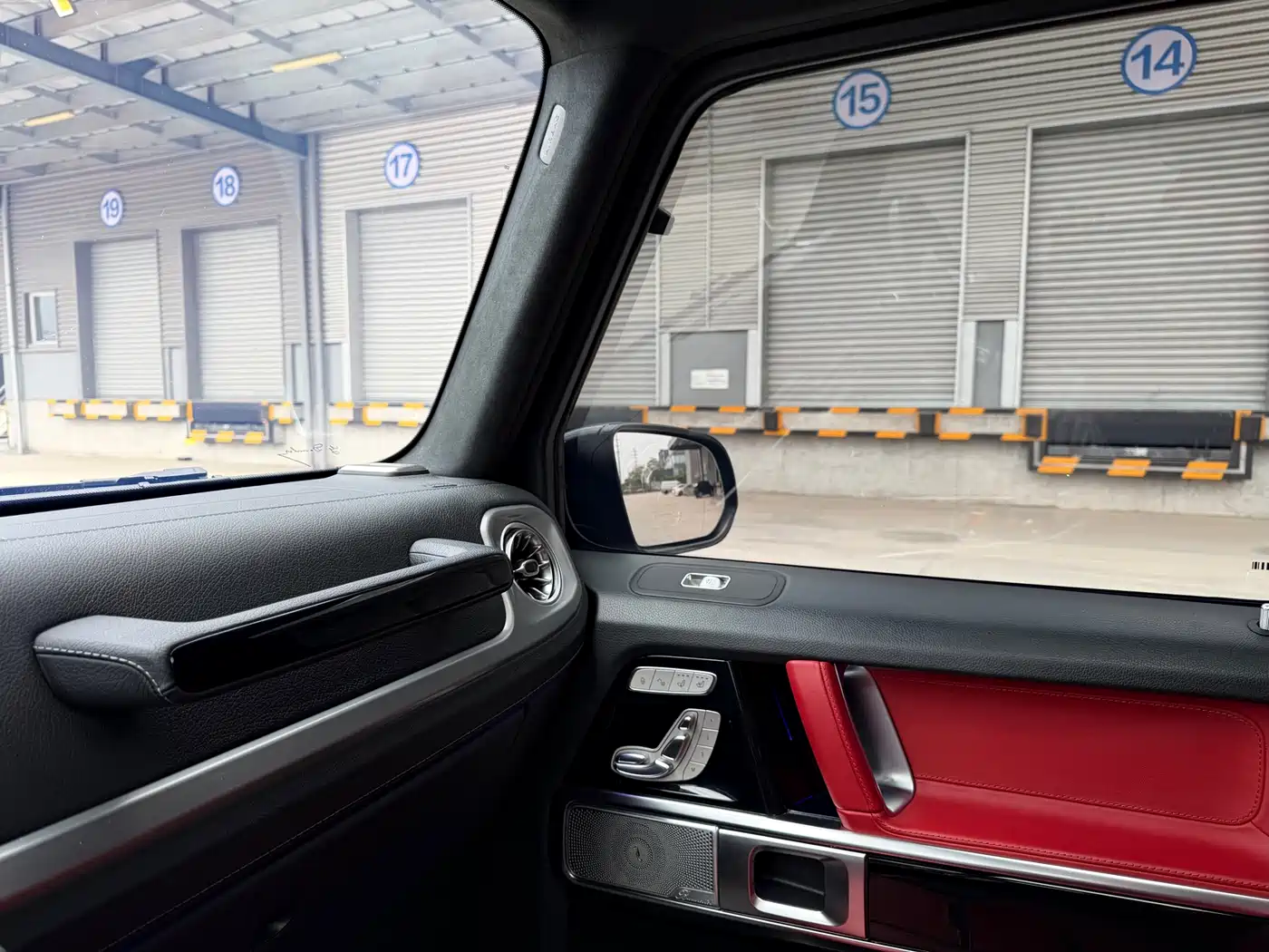 Mercedes-Benz G-Class AMG 2022 AMG G 63 фото 15