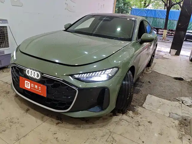 Audi A5L Sportback 2025 Model 2.0T Luxury — фото 1