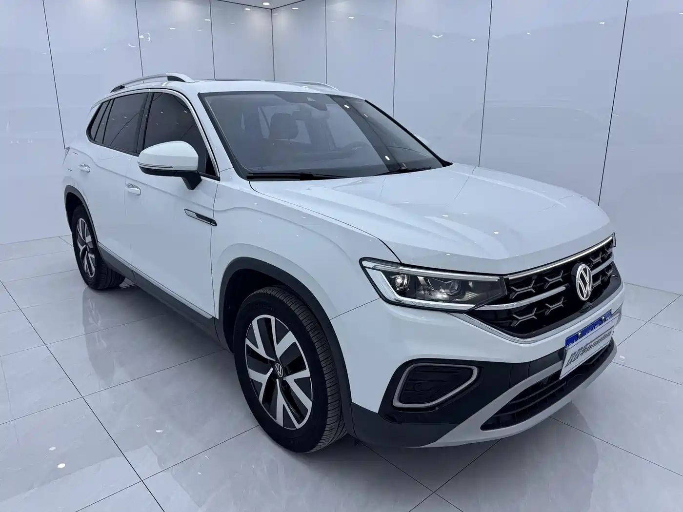 Volkswagen Tayron 2023 280TSI 2WD Luxury Plus Advanced Edition фото 3