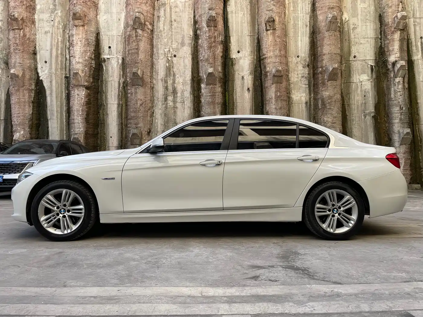 BMW 3 Series 2016 320Li Fashion Model фото 4