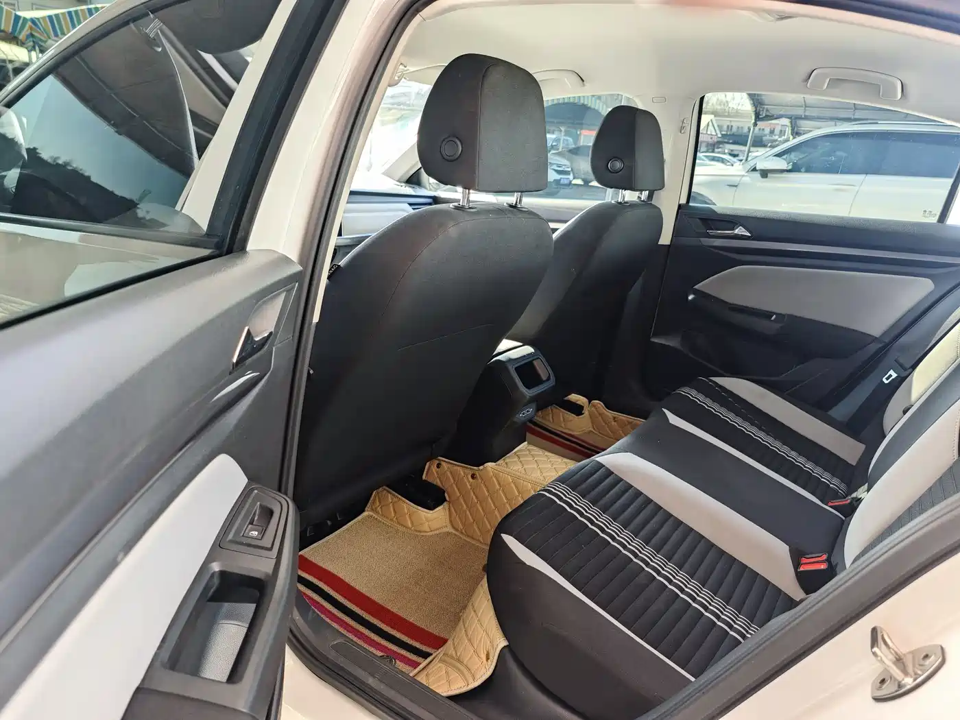 Volkswagen Bora 2024 200TSI DSG Smooth Ride Edition фото 10