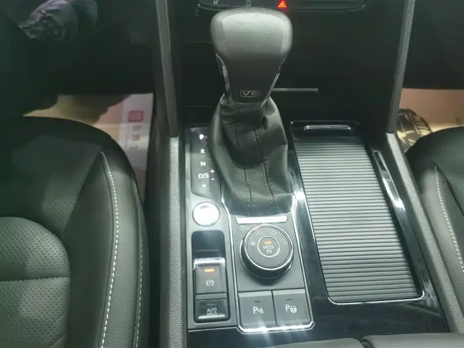 Volkswagen Teramont 2017 530 V6 4WD Flagship Edition фото 16