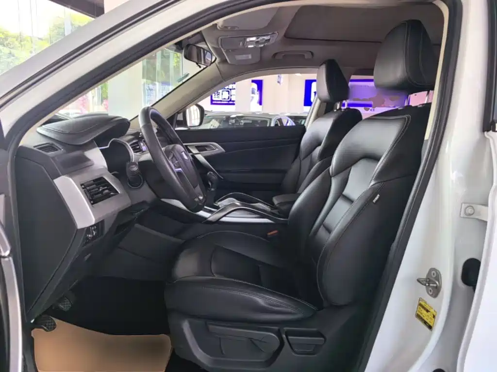 Geely Boyue 2016 2016 2.0L Manual Smart·Style Edition