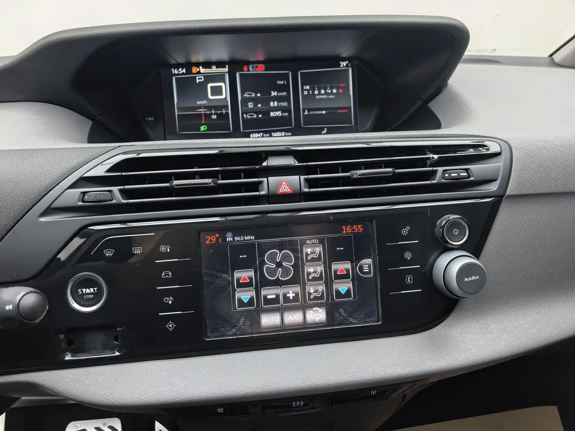 صورة 9 - Citroën C4 Picasso