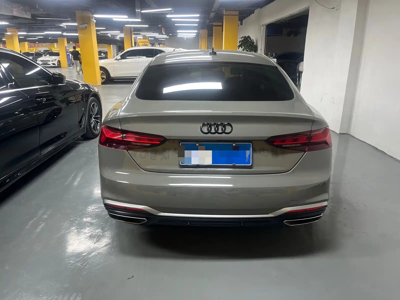 Photo 9 - Audi A5 (Import)