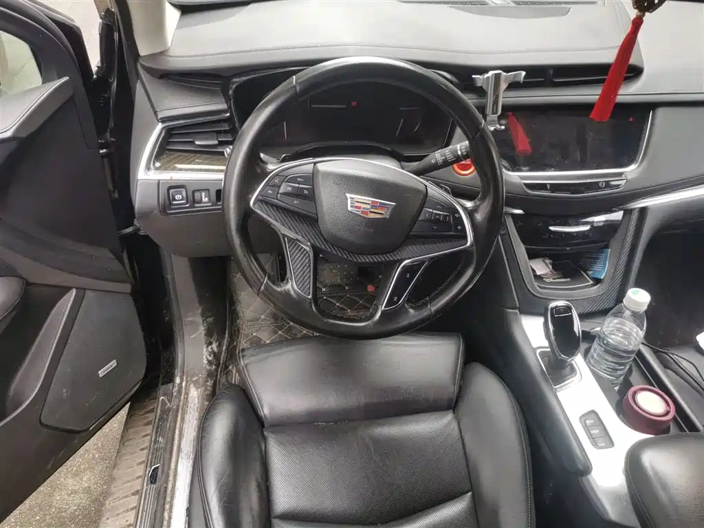 Cadillac XT5 2016 28T AWD Luxury Model фото 3
