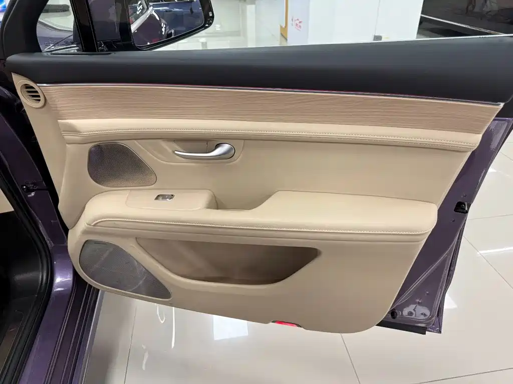 AITO Wenjie AITO M5 2025 2025 Extended Range Ultra AWD