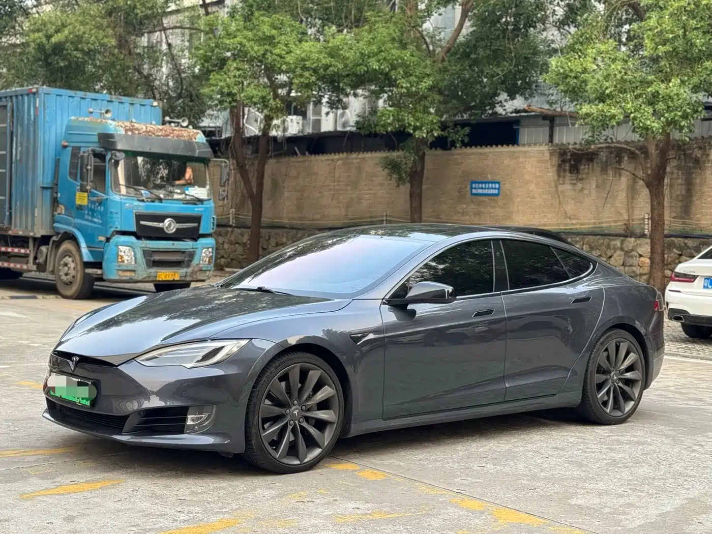 TESLA MODEL S 2017