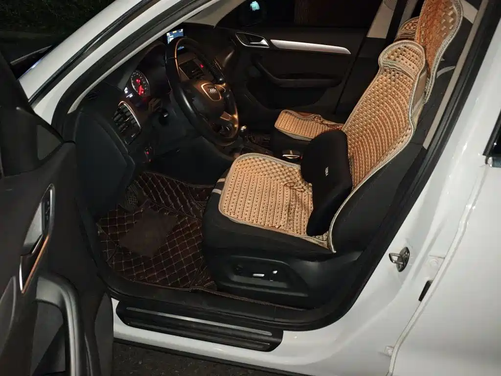 Photo 11 - Audi Q3
