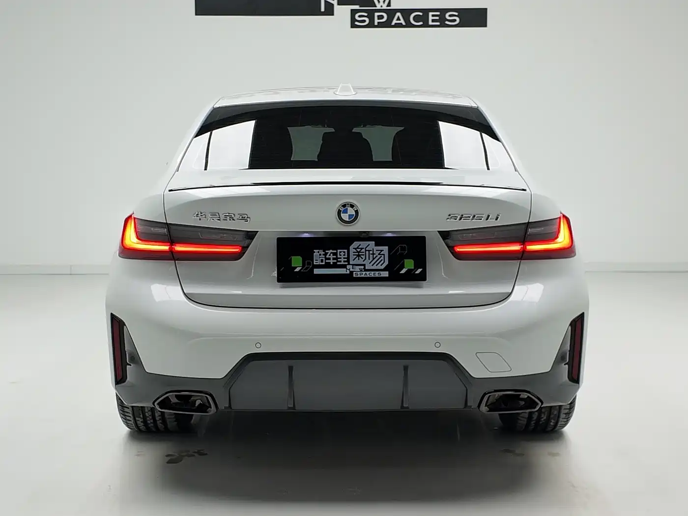 BMW 3 Series 2023 325Li M Sport Black Night Package фото 5