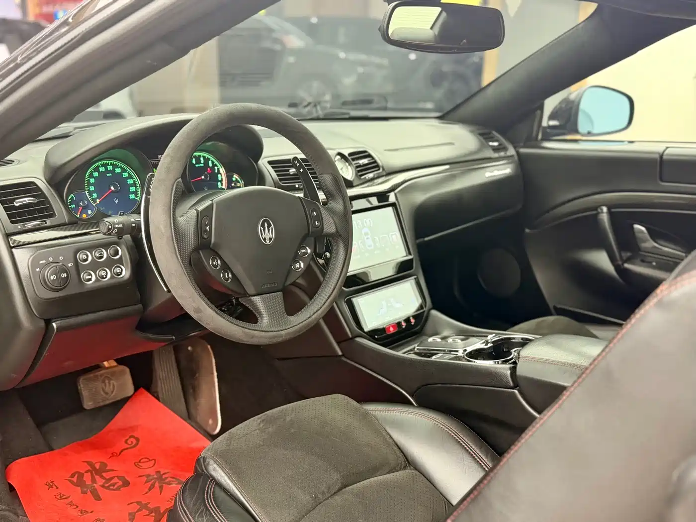 Maserati GranTurismo 2013 4.7L Sport F1 фото 14