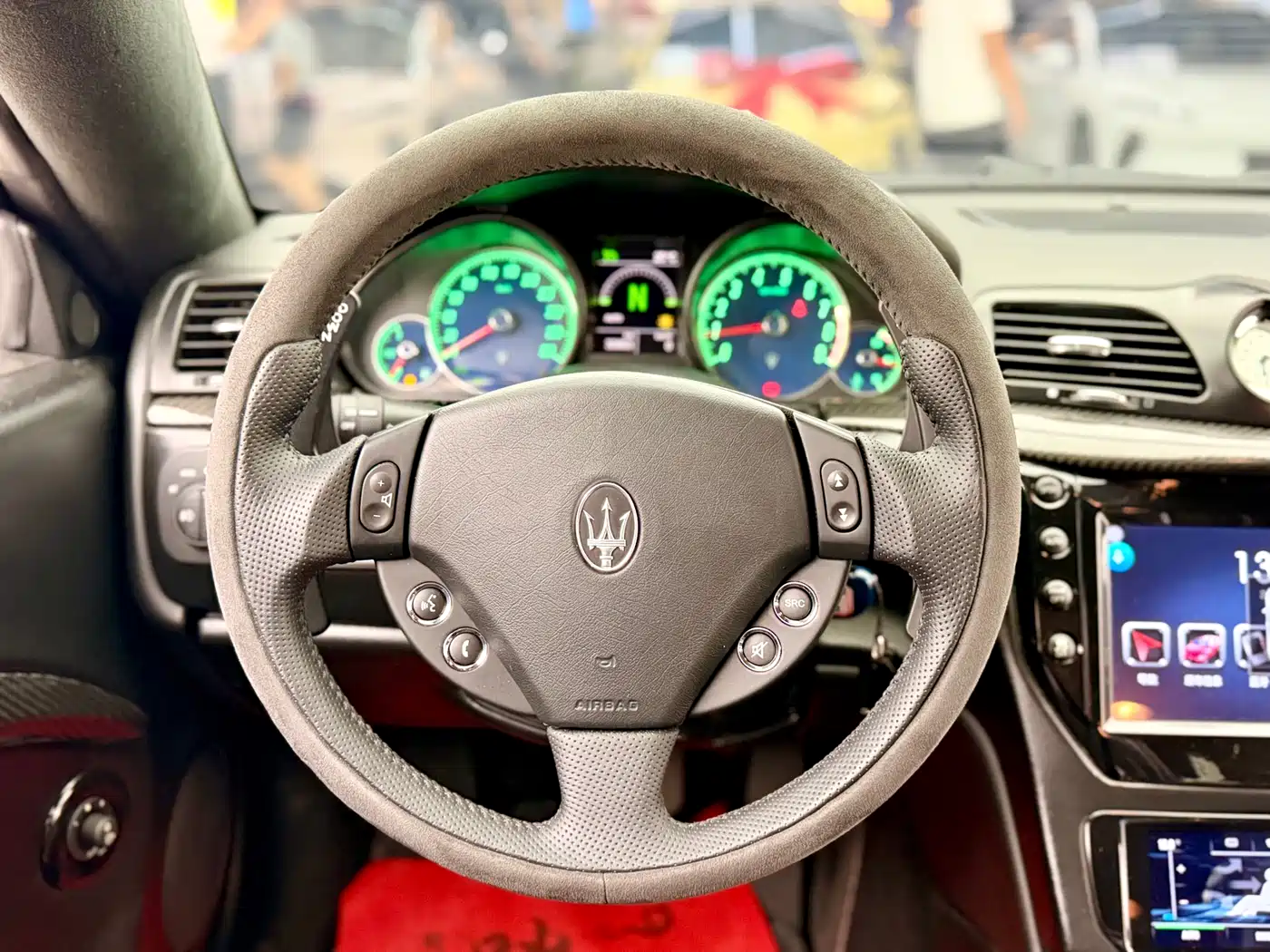 Maserati GranTurismo 2013 4.7L Sport F1 фото 16
