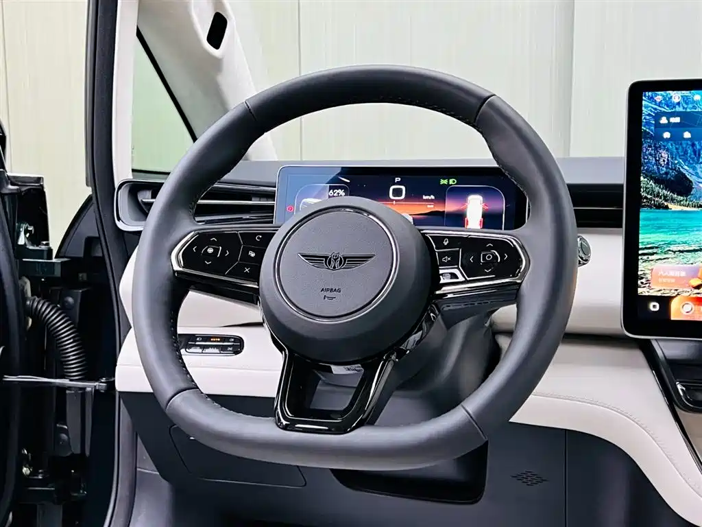 Geely Galaxy Yizhen L380 2025 805km Collector's Edition 4WD фото 10