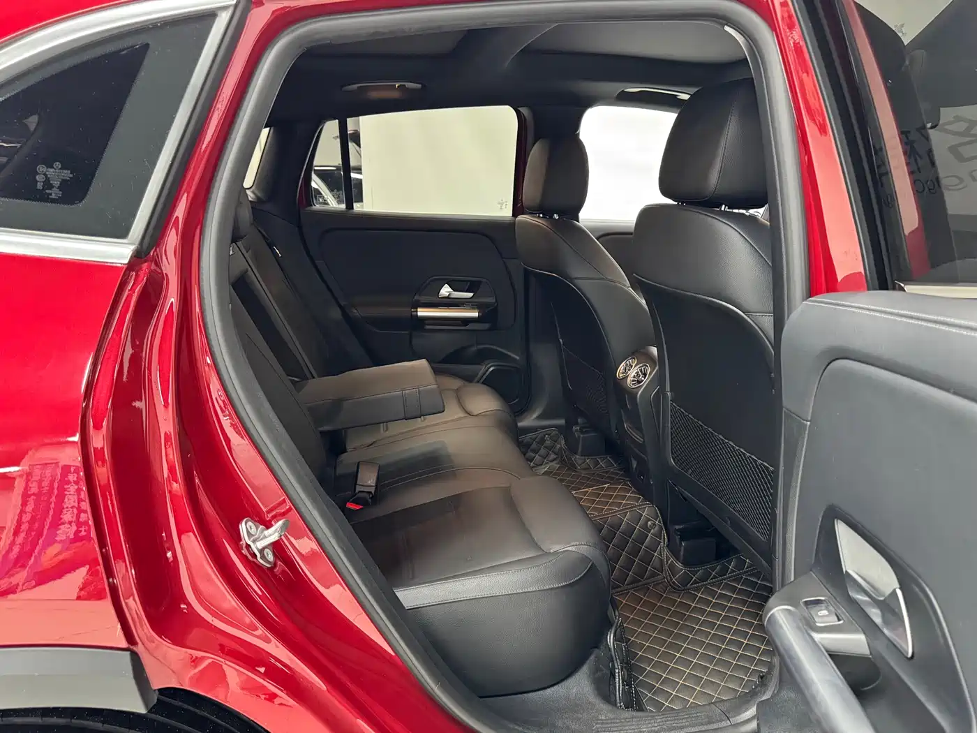 Mercedes-Benz GLA, миниатюра 11