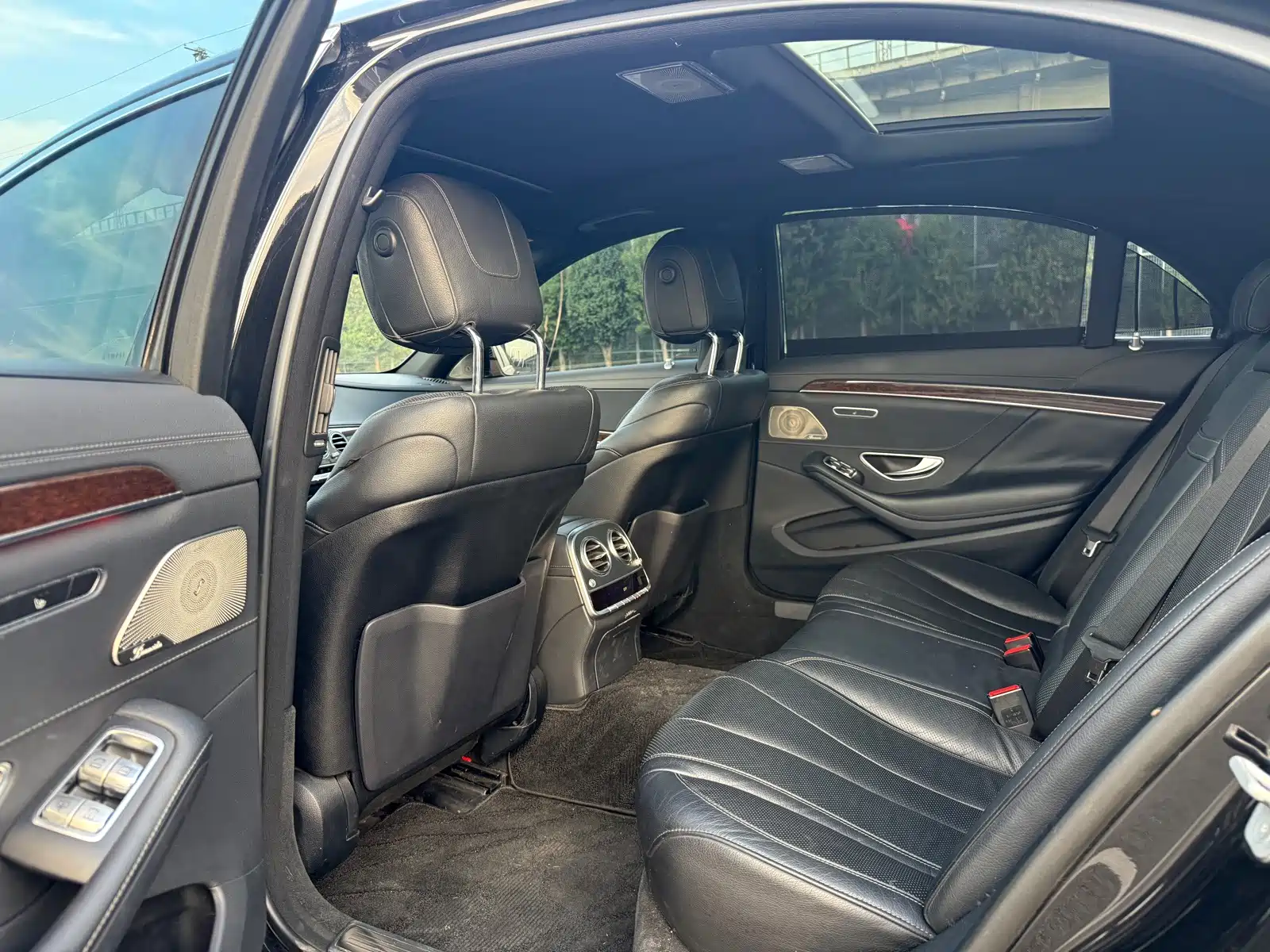 Фото 11 - Mercedes-Benz S-Class