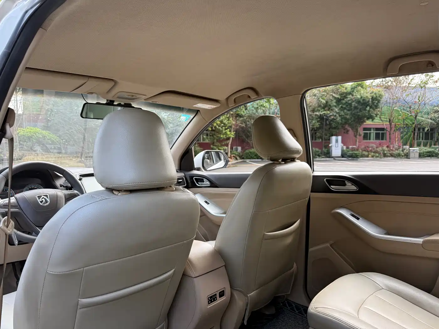 Baojun 730 2015 2014 1.5L Manual Standard 7-seater