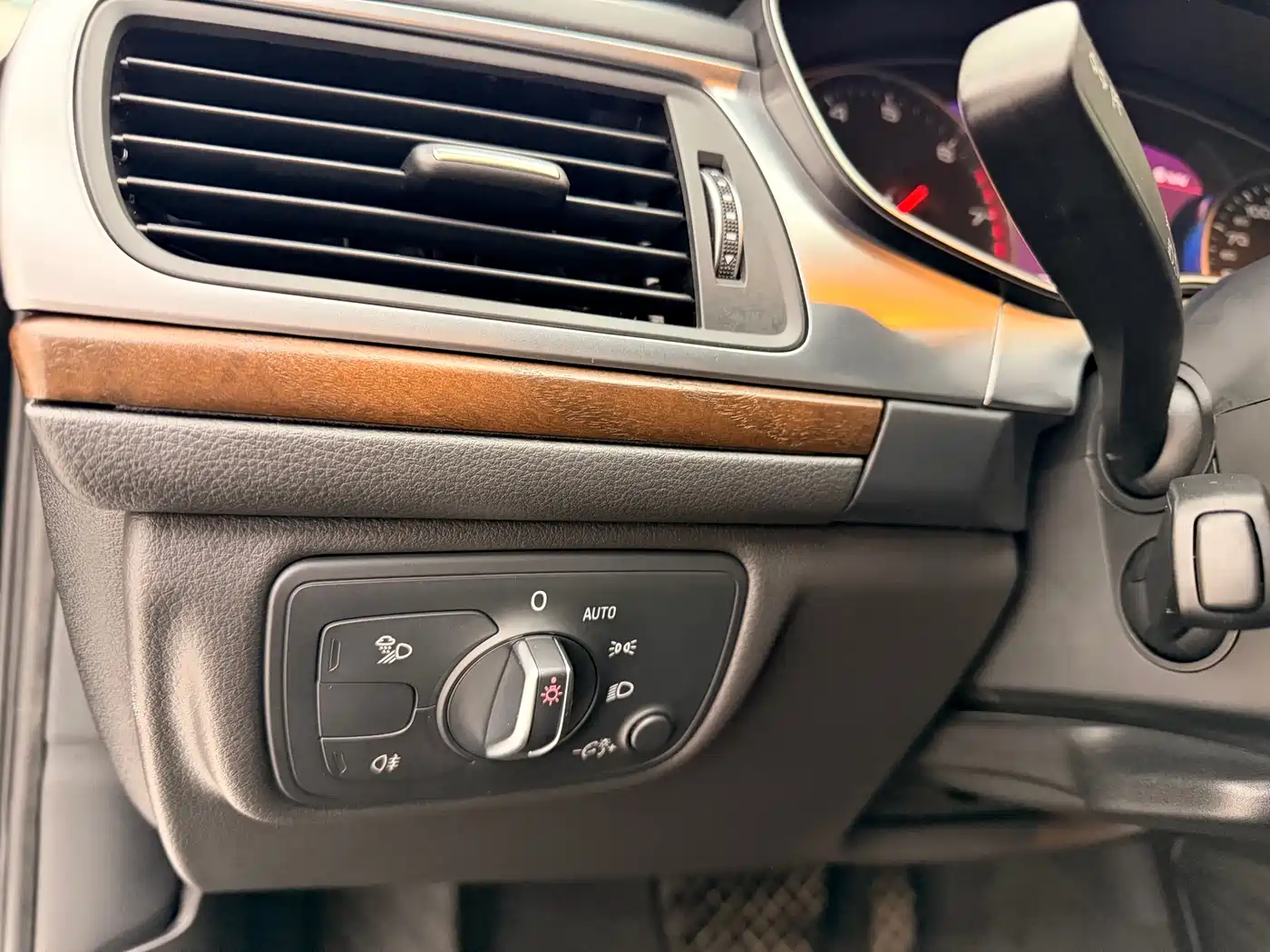 Mercedes-Benz V-Class 2018 V 260 L Premium Long Wheelbase Edition China VI фото 8