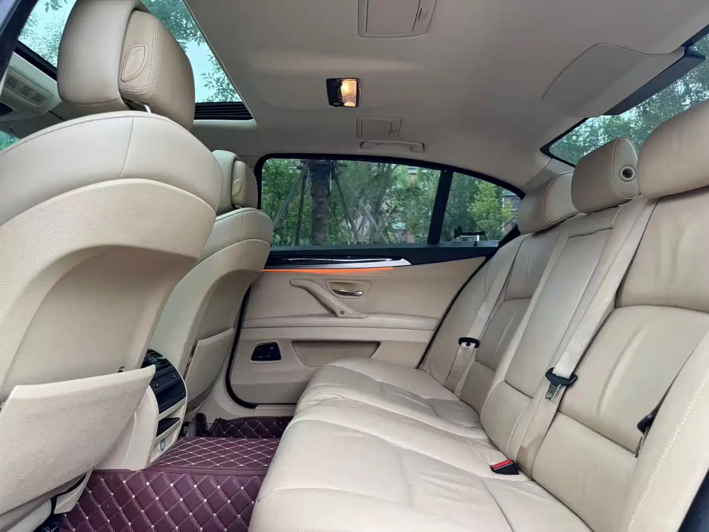 BMW 5 Series 2011 523Li Leading фото 20